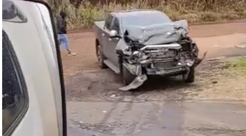 V Deo Colis O Entre Caminhonetes Registrada Na Br Clicrdc