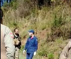 Homem é flagrado com cadáver em carrinho de mão no Oeste de SC
