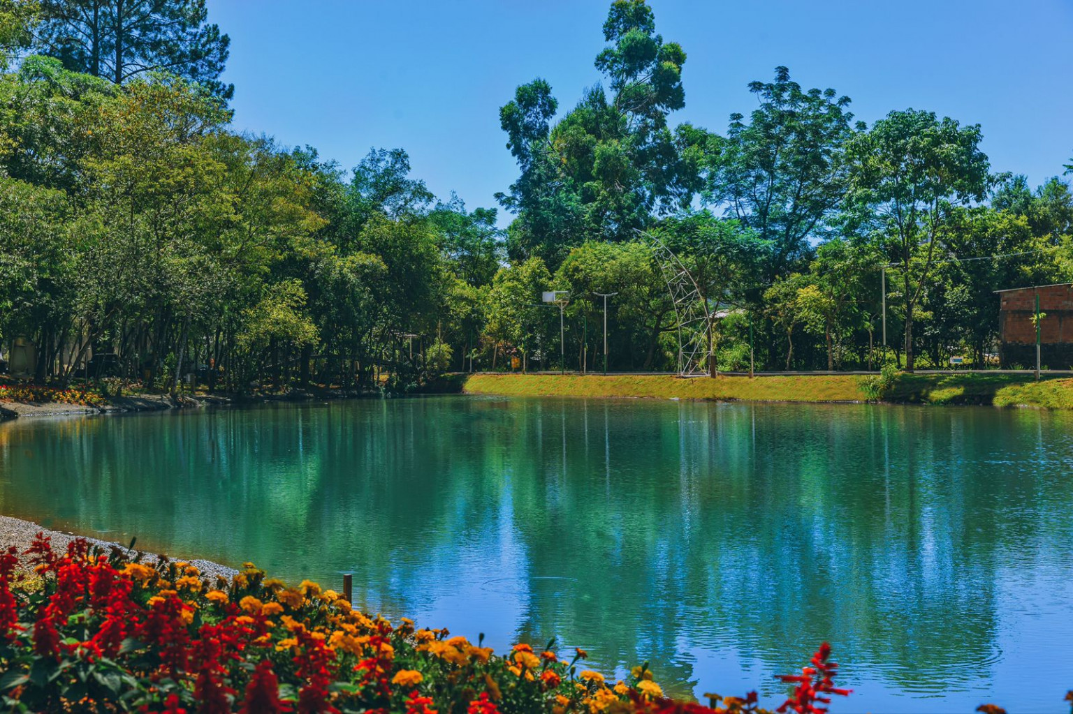 Ecoparque de Chapecó será reinaugurado com lago, chafariz e nova iluminação ClicRDC Ecoparque de Chapecó será reinaugurado com lago, chafariz e nova iluminação ClicRDC