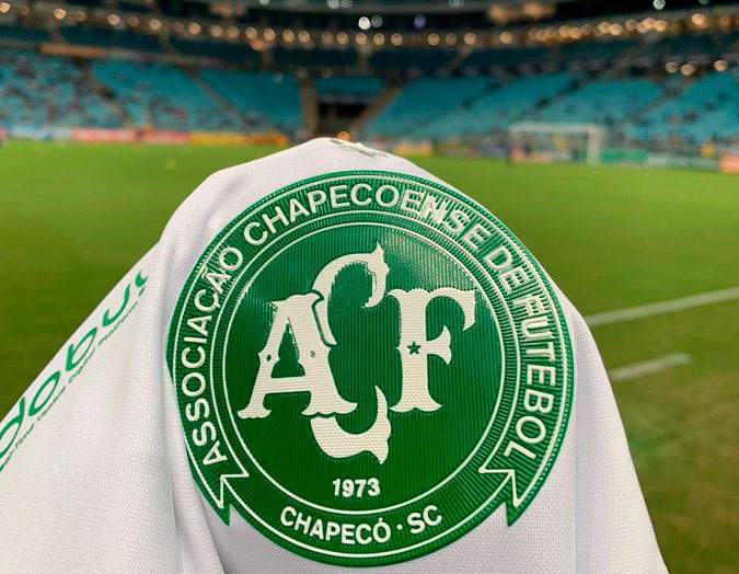 Série B: Chapecoense anuncia técnico interino 