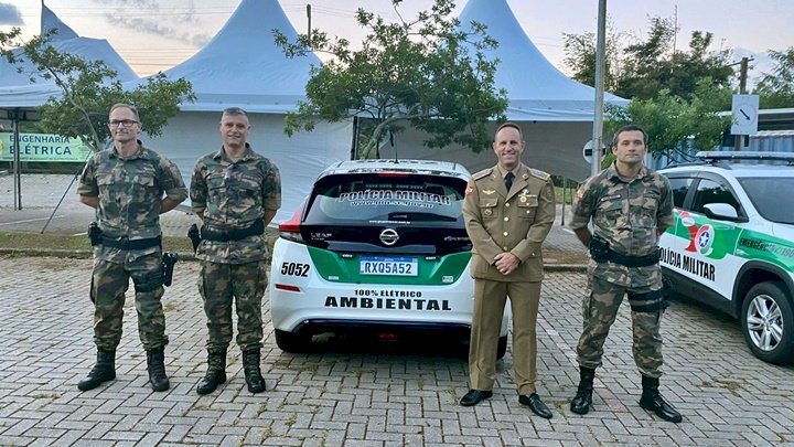 FOTOS: PMSC é A Primeira A Adquirir Veículo Elétrico No País Para ...