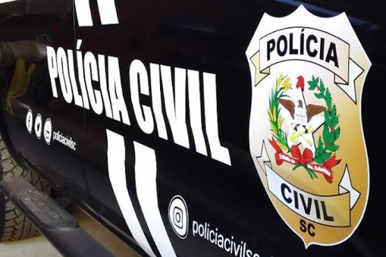 Polícia Civil faz ação em residência de suspeito que atropelou criança sem prestar socorro no Oeste de SC