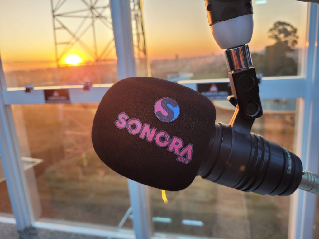 Na celebração de 10 anos, Sonora FM reedita os anos dourados da ‘Era do Rádio’