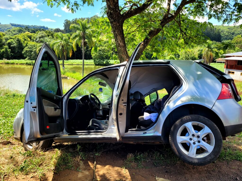 Acidente ocorreu na tarde desta segunda-feira (26) 