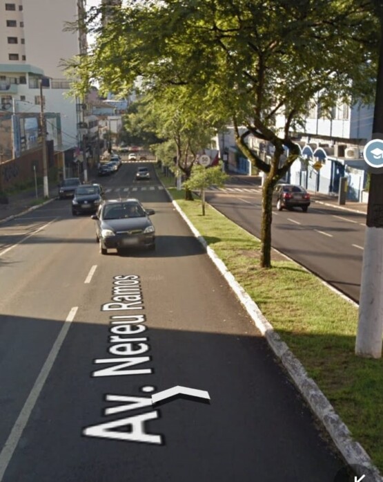 avenida Nereu Ramos, entre as ruas Quintino Bocaiúva e Benjamin Constant