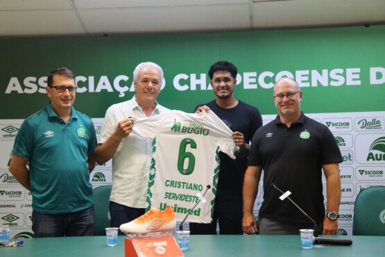 Jogador de futsal chapecoense é eleito o melhor do mundo - ClicRDC