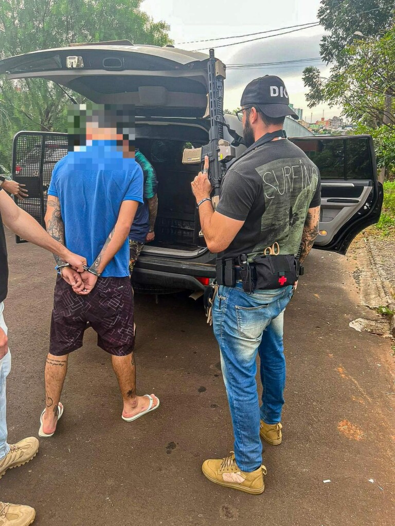 Operação ‘Mustache’: Irmãos são presos e grande quantidade de droga, dinheiro e arma são apreendidos em Chapecó