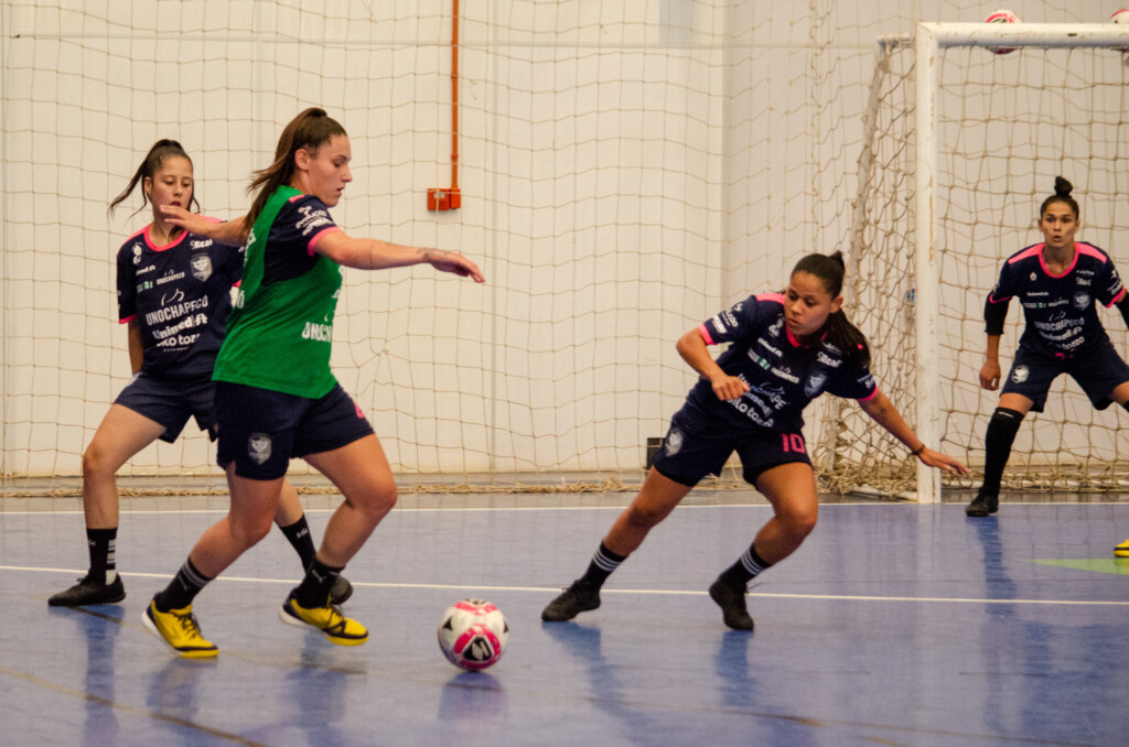 Female/Unochapecó estreia na Liga Feminina de Futsal