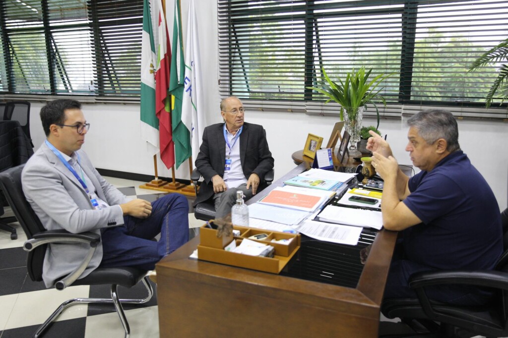 Em encontro com prefeito de Chapecó, novo superintendente da Casan atualiza demandas 