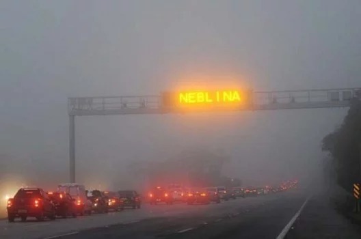 VÍDEO: PRF dá dicas para motoristas que pegam a estrada em dias de neblina
