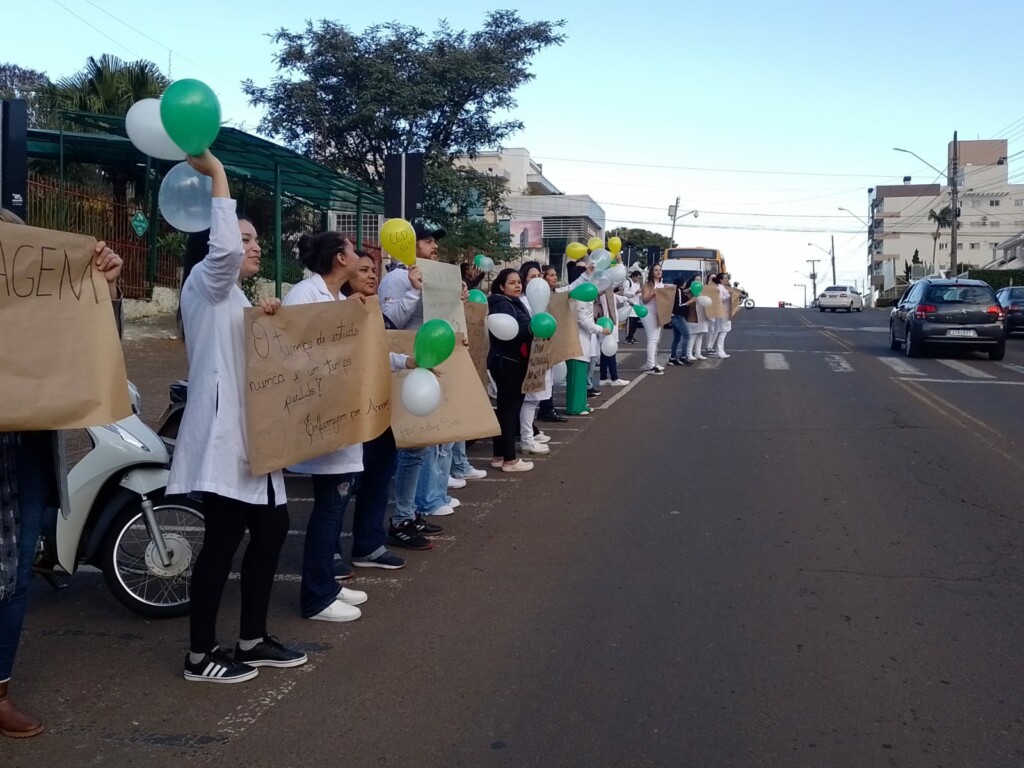 Chapecó: Mobilizações em defesa do não fechamento do curso técnico em enfermagem seguem na sexta-feira
