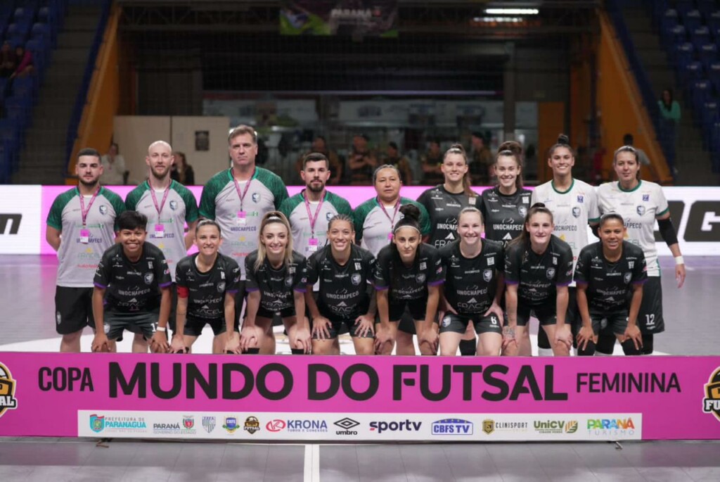 Female de Chapecó termina primeira fase da Copa do Mundo de Futsal invicta