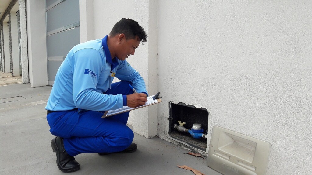 Leiturista de água atacado por três cães receberá indenização após sofrer graves sequelas no Oeste de SC