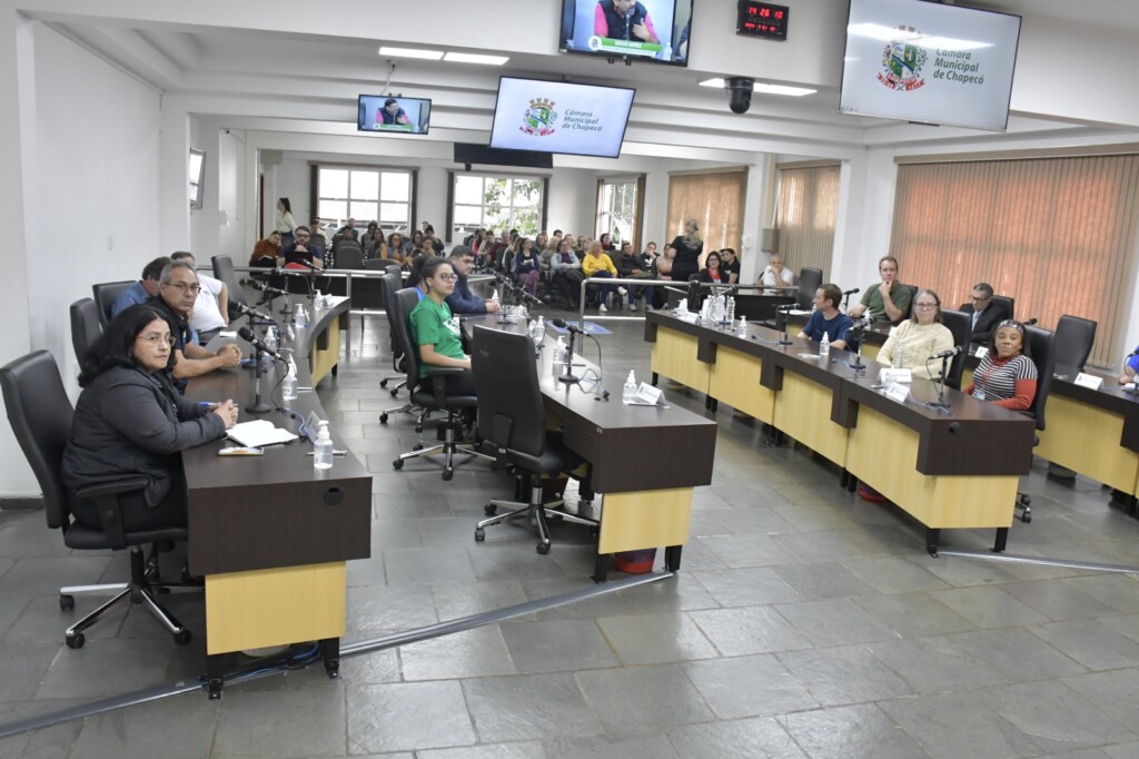 Reunião de Trabalho debate problemas no transporte público de Chapecó