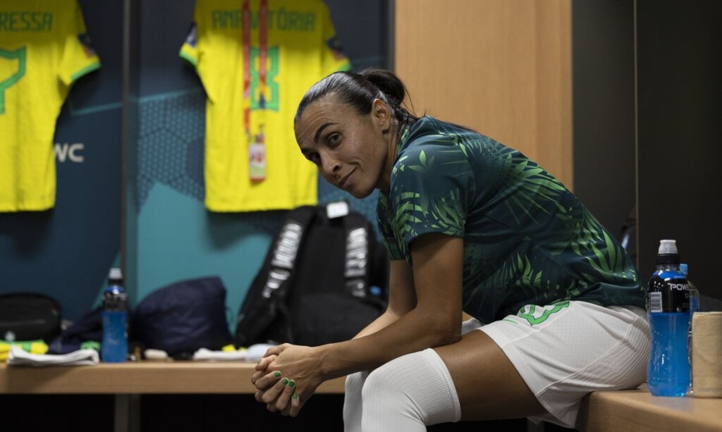 Melhor do Mundo em seis oportunidades, Marta prevê jogo nervoso e luta pela vaga nas oitavas da Copa do Mundo