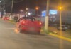 VÍDEO: Carro é flagrado transitando sem um dos pneus em Chapecó