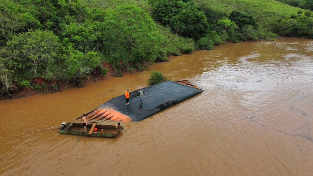 Homem segue desaparecido após balsar afundar no rio Uruguai