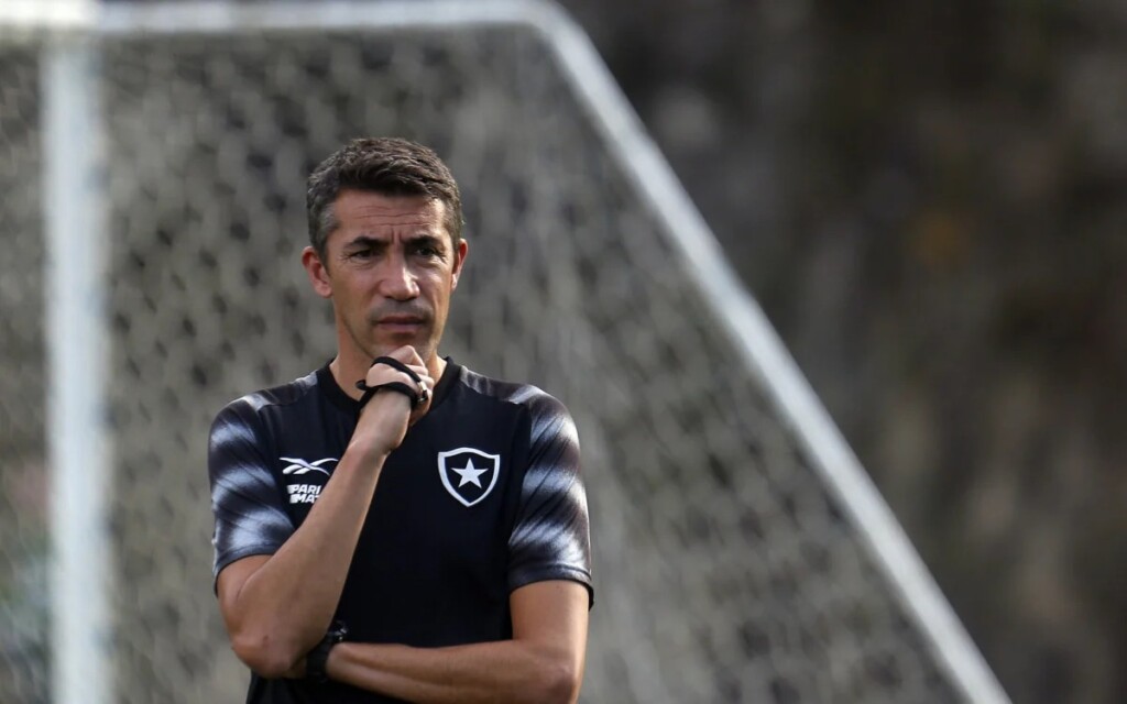 Líder do Campeonato Brasileiro demite o técnico