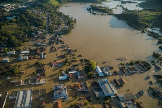 Chuvas em Santa Catarina: Quase 100 municípios de SC decretam situação de emergência