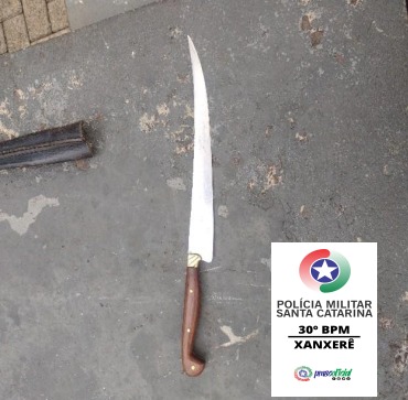 Homem é flagrado com faca no Centro de município do Oeste de SC
