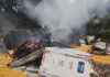 Caminhão pega fogo após grave acidente na PR-483