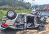 Acidente entre carreta e dois carros deixa mulher morta em rodovia de Santa Catarina