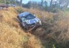 Mulher fica gravemente ferida após carro sair da pista e tombar em rodovia do Oeste de Santa Catarina