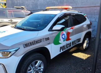 Desavença antiga termina em ataque com faca em bar; vítima gravemente ferida no Oeste