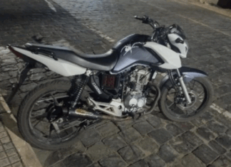 Mãe é responsabilizada após permitir que filho não habilitado conduzisse motocicleta em SC