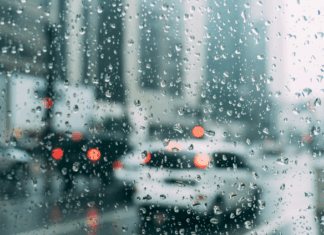 Defesa Civil alerta para temporais e ventos fortes em SC entre esta segunda e terça-feira