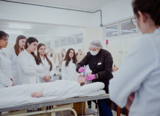 programas Universidade Gratuita e Fumdesc ultrapassam 57 mil estudantes beneficiados