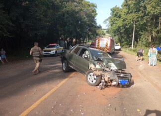 Colisão entre três veículos deixa um ferido grave na SC-283