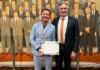 Empresário Anderson Becker recebe a Comenda do Legislativo e destaca legado familiar