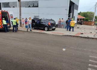 VÍDEO: Novas imagens mostram momento de acidente que envolveu três veículos em Chapecó