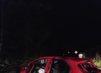 Vítima com suspeita de embriaguez colide veículo em barranco