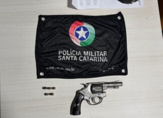 Polícia Militar apreende revólver e prende homem por porte ilegal de arma no Oeste de SC
