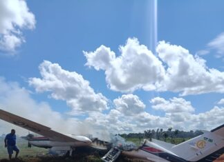 VÍDEO: Avião com deputado federal faz pouso forçado e pega fogo em Rondônia
