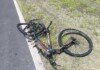 Ciclista fica gravemente ferido em colisão traseira com carro em rodovia catarinense