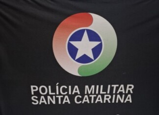 Homem é preso por porte ilegal de arma e drogas em Chapecó