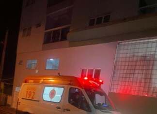 Vítima de agressão em praça de município do Oeste segue internado em estado grave