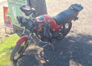 Motociclista de Chapecó fica ferido após tombamento na SC-157