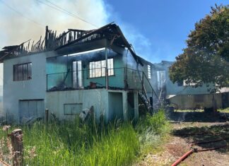 Chamas consomem residência durante a tarde no Oeste de SC