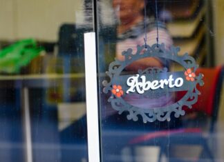 Abertura de empresas cresce 13% e bate recorde em Santa Catarina