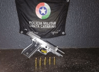Homem é preso com pistola 9 mm municiada no Oeste de SC