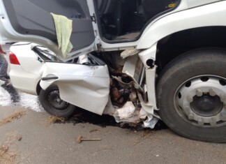 VÍDEO: Mulher é morta com tiro na cabeça e filha é baleada; autor morre após violenta colisão com caminhão