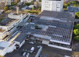 Telhado do HRO passa por reforma histórica após mais de 40 anos de uso