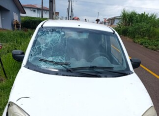 Adolescente fica ferido em colisão entre carro e bicicleta elétrica no Oeste de SC