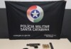 Polícia apreende pistola e veículo após troca de tiros em cidade catarinense