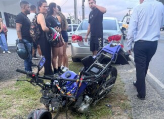 Adolescente de 13 anos morre após acidente entre carro e moto