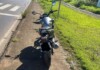 Carro bate em motocicleta e motorista foge sem prestar socorro em Chapecó